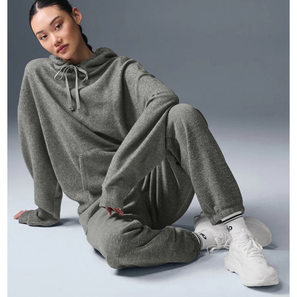 Alo yoga Triumph Restore Sweatpant unisex